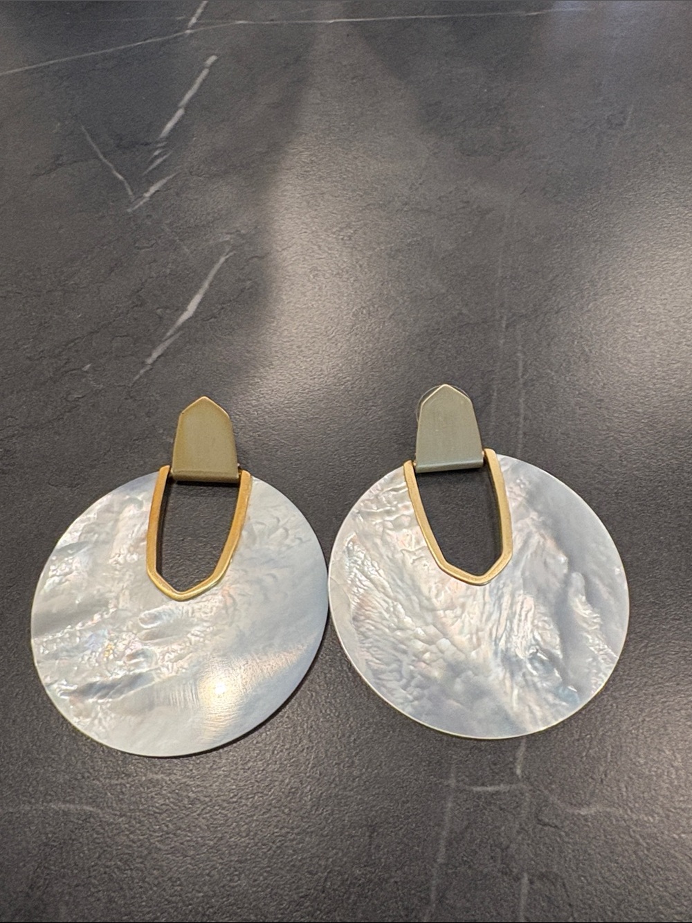 Kendra Scott Iridescent Mother-of-Pearl Disc Earrings with Gold Trim